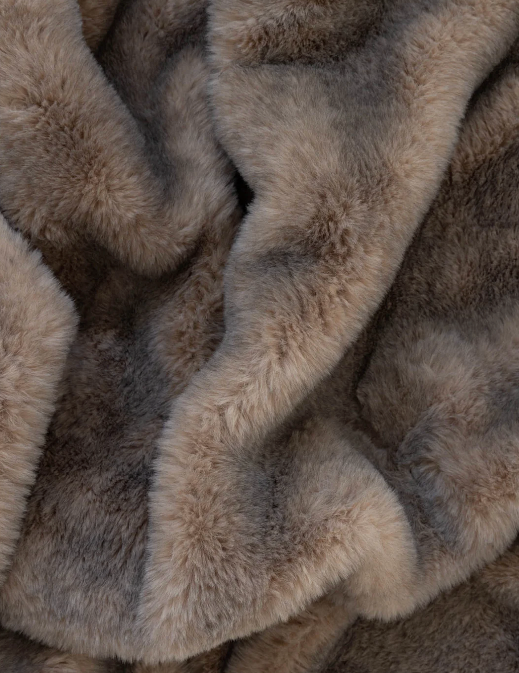Gobi Fur Throw in Saddle