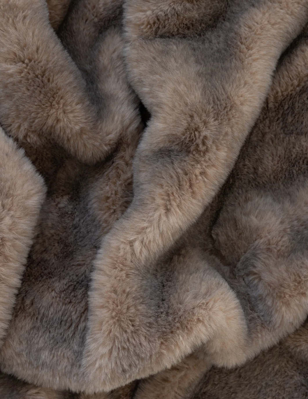 Gobi Fur Throw in Saddle